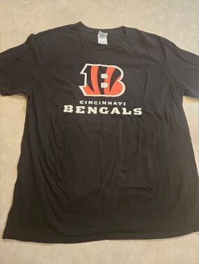 Cincinnati Bengals - Joe Burrow T-shirt. Adult XL